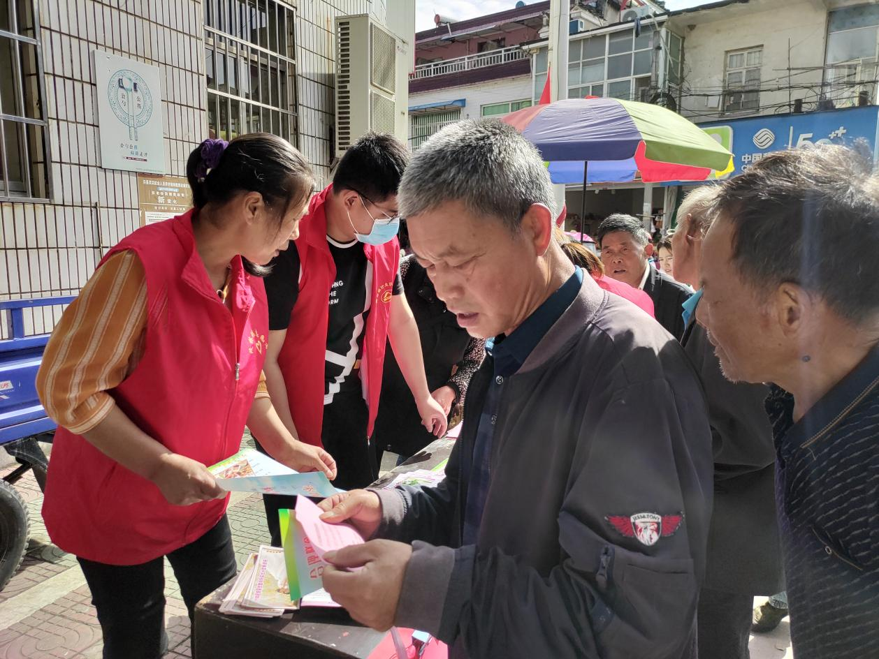 涇縣茂林鎮我為群眾辦實事計生協聯合衛生院為群眾免費義診